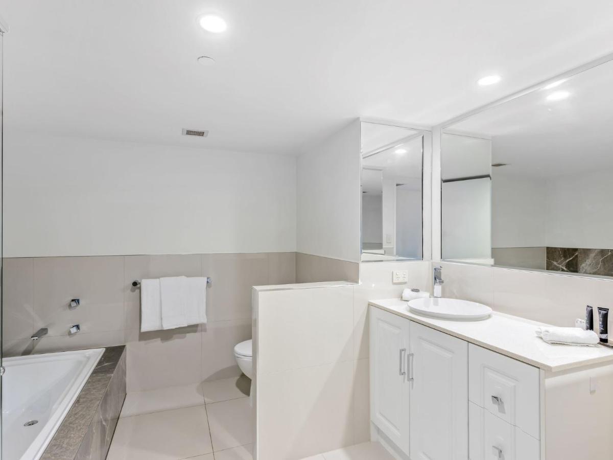 Crown Towers Superior 3 Bedroom Apartment - Coasthm 골드코스트 외부 사진